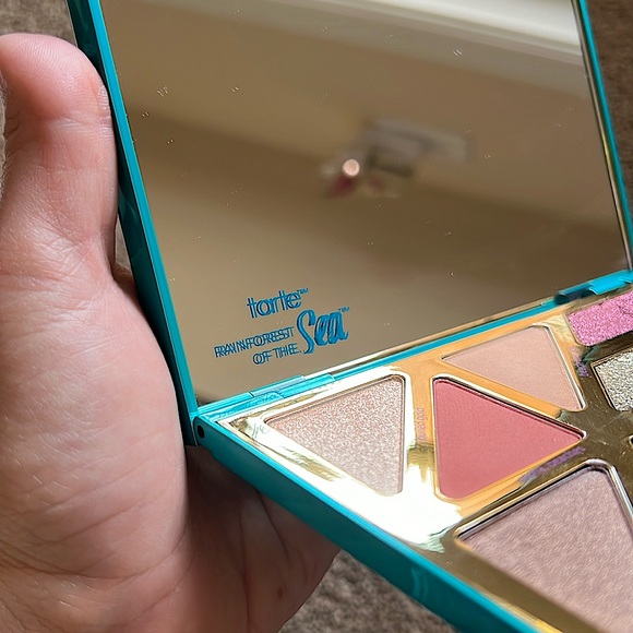 Tarte High Tides & Good Vibes Palette - Picture 4 of 6